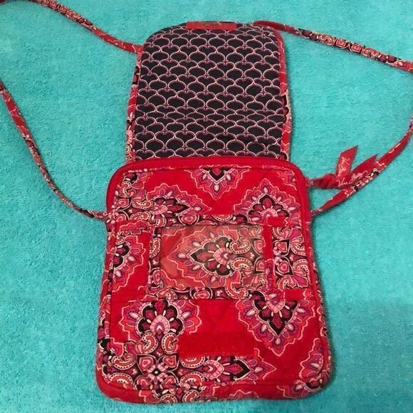 Vera Bradley Crossbody   - Picture 3 of 7